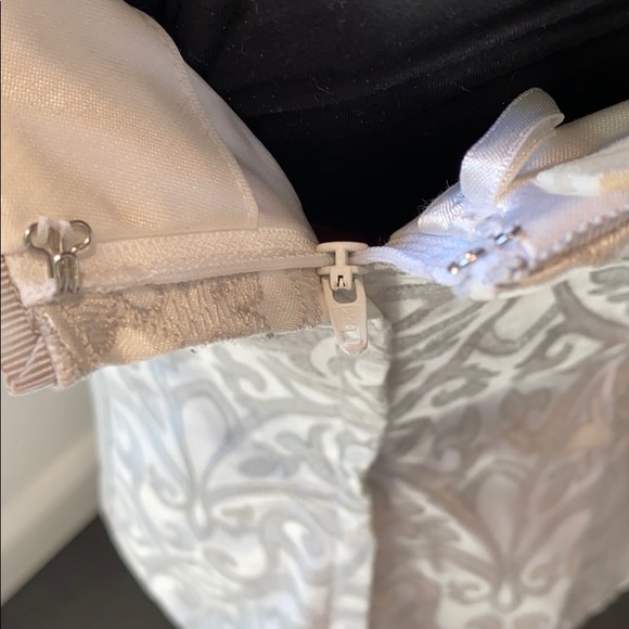 Stunning silver and white bustier - Picture 7 of 8